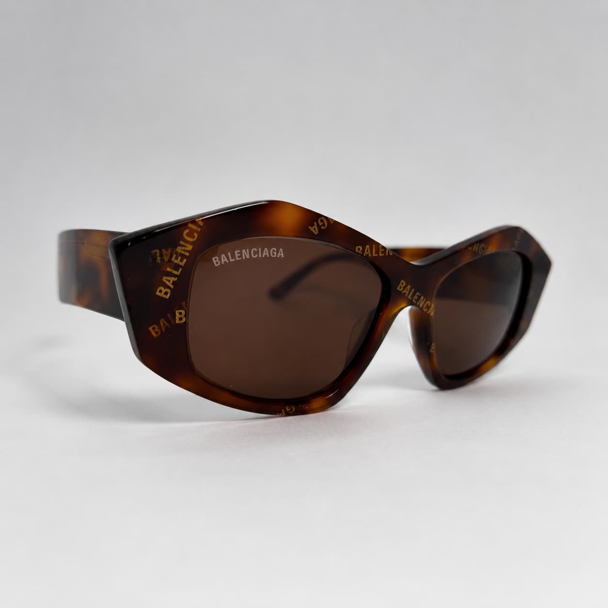 Armação Solar Balenciaga Feminino BB0106S-002 Marrom Animal